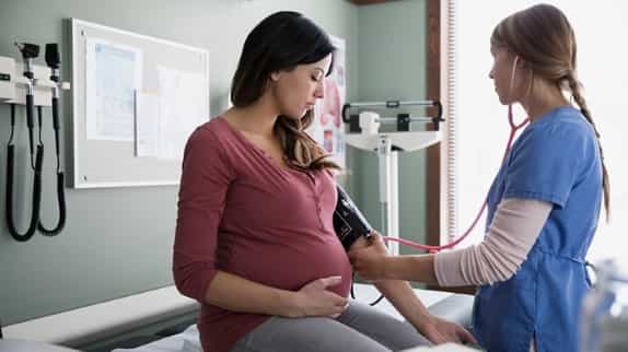 درمان و زایمان در فشار خون بالا در بارداری